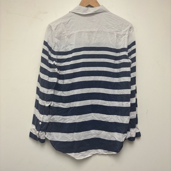 Equipment 100% Silk Blouse - Picture 12 of 12